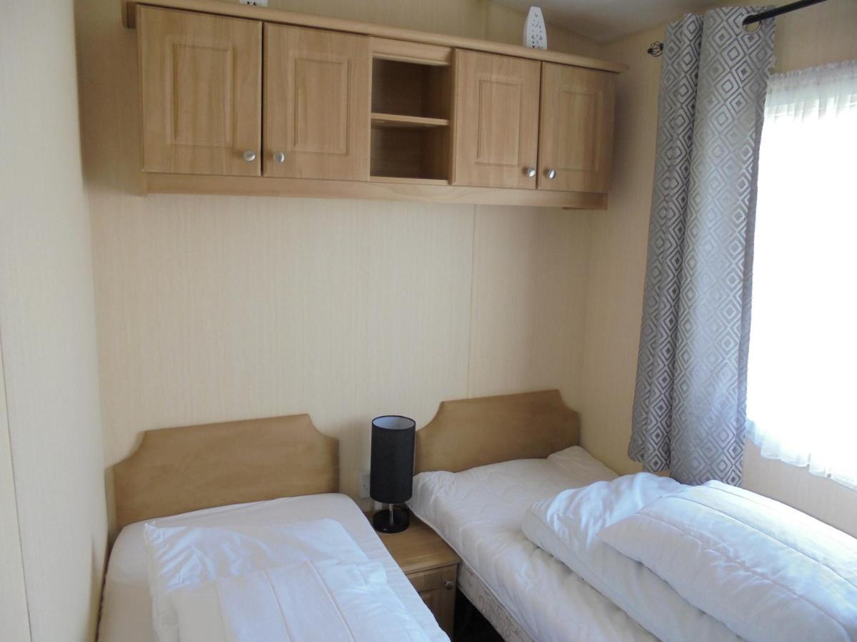 The Wolds: The Wolds:- 6 Berth, Central Heated Ingoldmells Exterior photo